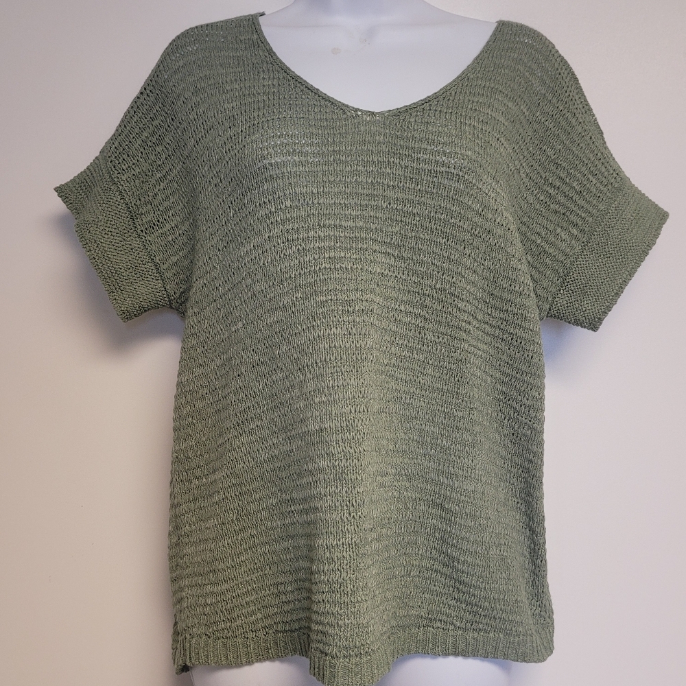 New Directions Green Lightweight Olive Green Knit Top Large